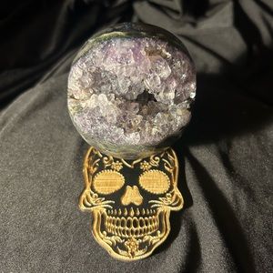 Amethyst geode, 352g